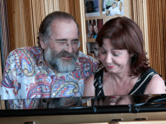 Torna la canzone impegnata con andamento jazz