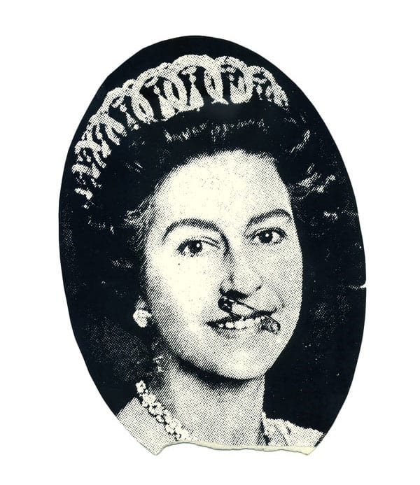 ok_web_safetypin_queen_wonky_4print