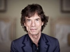 Mick Jagger «si sta riposando e riprendendo positivamente». Le parole degli amici
