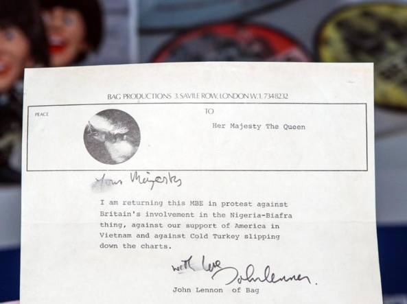 112232731__letter_written_by_john_lennon-news-xlarge_transs8gz-kdt34yfctwe09tyapnysruqzugnwdu7j6tfgxy-kom-u43240268080935z6c-1224x916corriere-web-sezioni-593x443