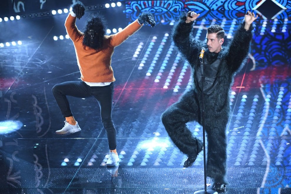 1486886042_Gabbani-scimmione-sanremo