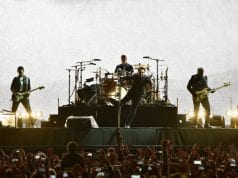 Gli U2 bloccano Roma. In centinaia sotto l’Hotel de Russie per incontrare la band