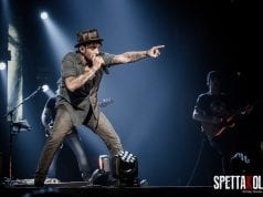 Fabrizio Moro esalta il Palalottomatica: «Paura? È più forte l’amore» Fabrizio Moro