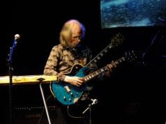 Gli Yes annullano il tour: morto il figlio di Steve Howe Steve Howe