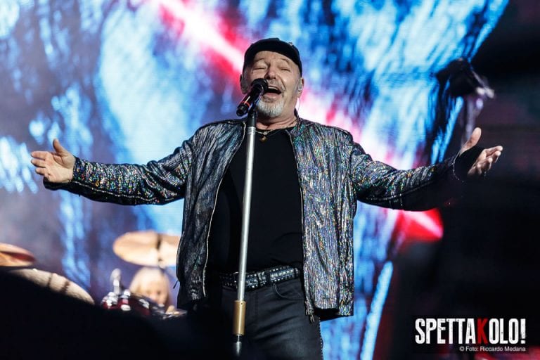 I 70 Anni Di Vasco Rossi La Sua Musica La Nostra Colonna Sonora E i-70-anni-di-vasco-rossi-la-sua-musica-la-nostra-colonna-sonora-e