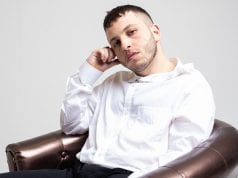 “Dogma 93” è il nuovo album di Lowlow: «Nessuno snobismo, solo urgenza espressiva» Lowlow