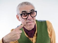 Il ritorno di Marco Furio Forieri, ex Pitura Freska: da Totò a Kubrick, il suo nuovo singolo è “Col bastone” Marco Furio Forieri