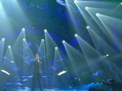 Fiorello a Sanremo canta un “inedito” di Vasco Rossi: il video Fiorello