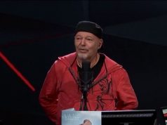 Vasco Rossi a Rtl 102.5: «Il problema è essere orgogliosi di essere ignoranti. Diventa un pericolo» Vasco Rossi