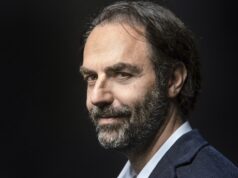 Neri Marcorè ospite del Premio Bindi. Gli otto finalisti Neri Marcorè