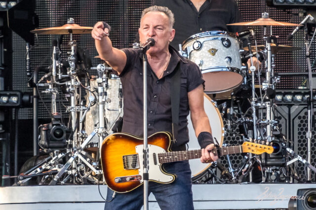 Bruce Springsteen 22 bruce springsteen