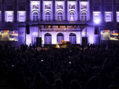 Al via la tre giorni di Piano City Milano. Centinaia di concerti nei giardini e musei della città