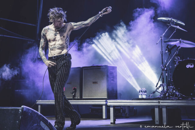 030 - The Darkness@Valmontone - _MG_8977-Migliorato-NR The Darkness al Valmontone Outlet Festival 2024
