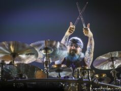 Dream Theater a Roma: un viaggio nel tempo con Mike Portnoy Dream Theater - Mike Portnoy