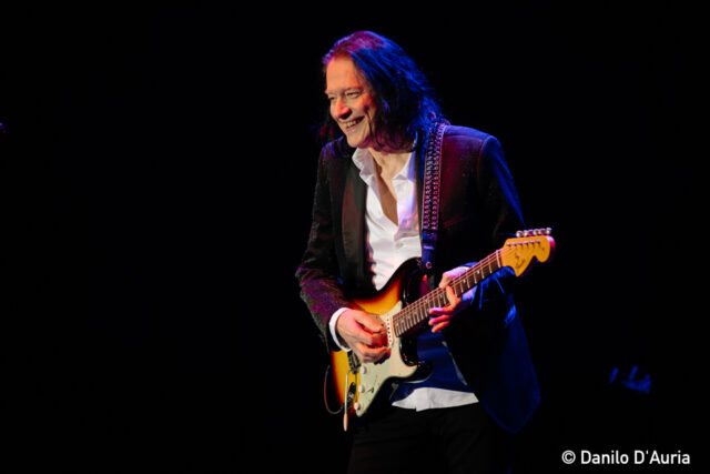 001-RobbenFord