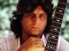 Pino Daniele, una edizione speciale per i 40 anni di “Musicante” Pino Daniele