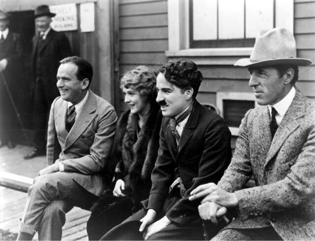 Fairbanks_-_Pickford_-_Chaplin_-_Griffith
