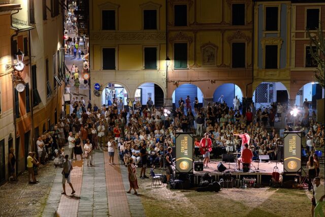 The Busking Contest