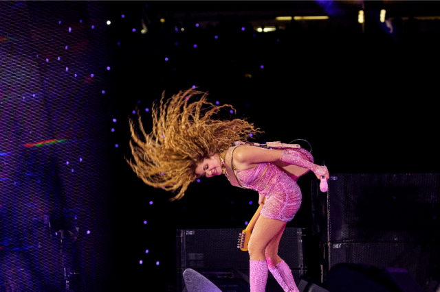 Shakira Shakira