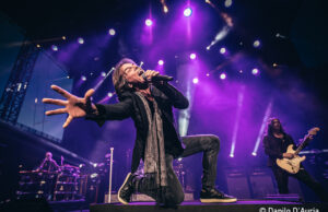 Europe a Roma, il passato pesa ma la band guarda ancora avanti: il racconto e la gallery del live