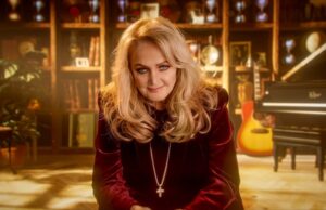 Addio a Bonnie Tyler, la splendida voce di “Total Eclipse of the Heart” Bonnie Tyler