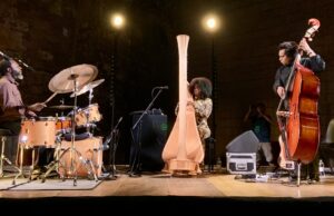 Brandee Younger a Bari in Jazz. Quando l’arpa diventa un luogo dell’anima